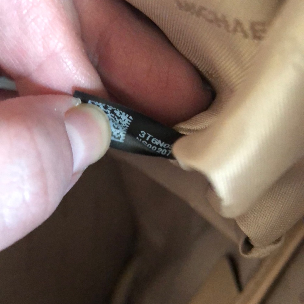 Authentic Michael Kors purse - Picture 6 of 6